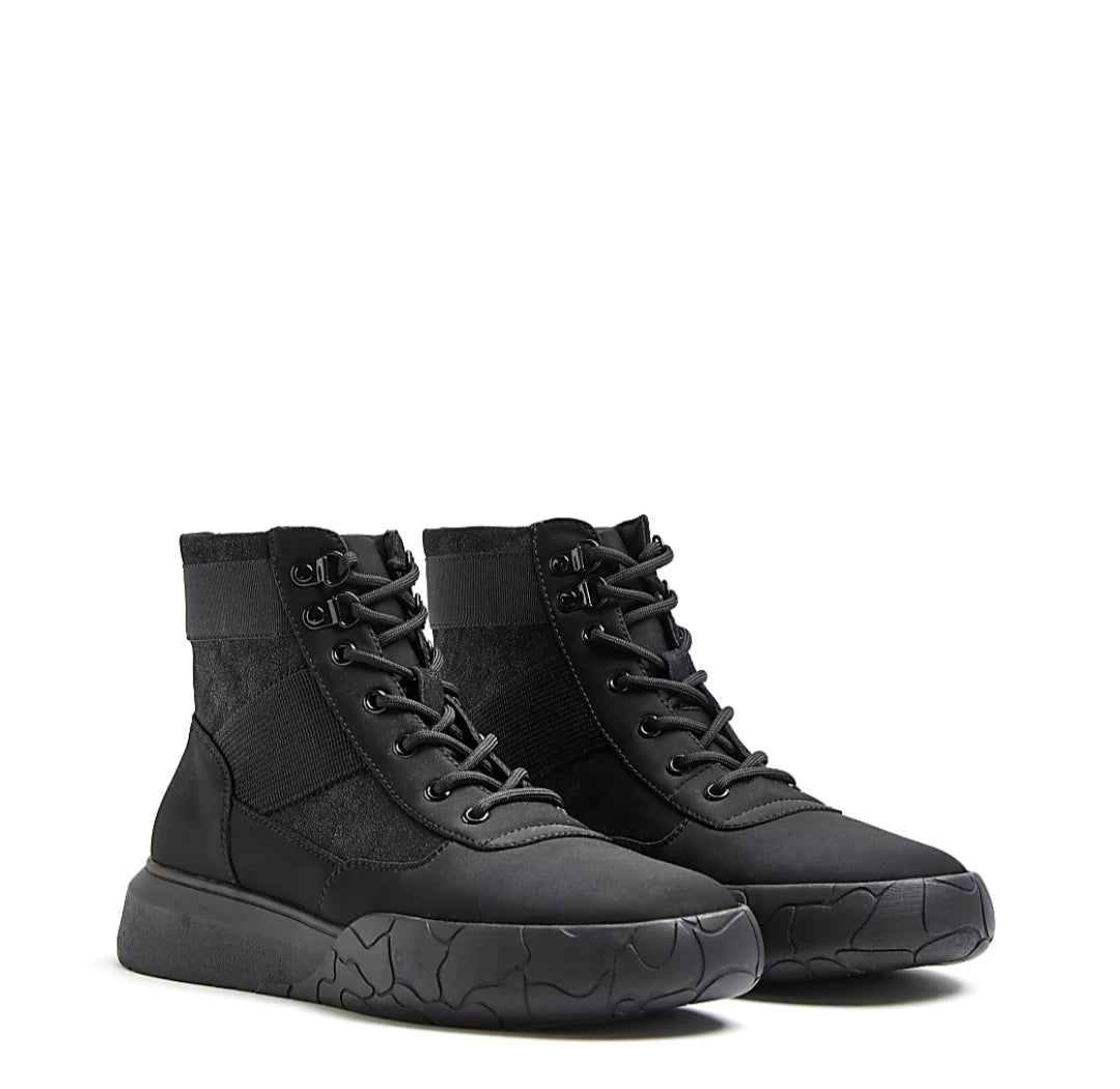 River island hot sale black trainers