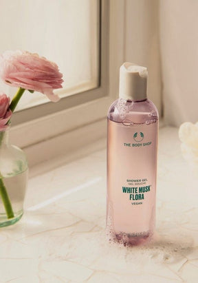 The Body Shop Refreshing & Uplifting White Musk Flora Duo Gift Set