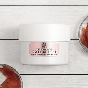 The Body Shop Drops Of Light™ Brightening Day Cream