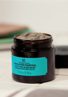 The Body Shop Himalayan Charcoal Purifying Glow Mask